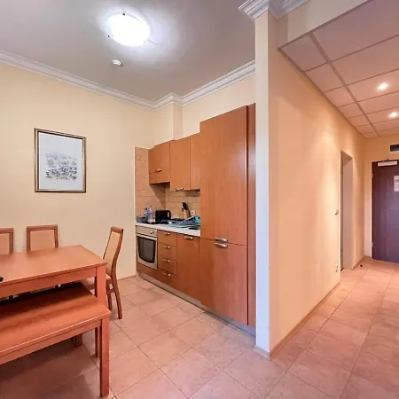 красавиците тъмнокоси Sunset 5* Поморие