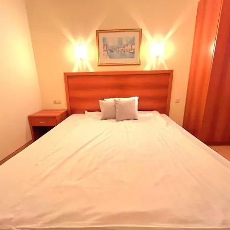 красавиците тъмнокоси Sunset 5* Поморие