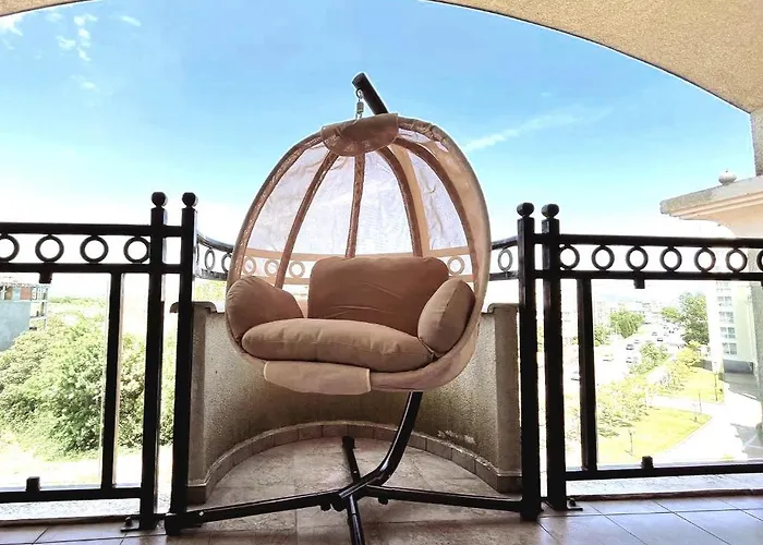 красавиците тъмнокоси Sunset Отель 5*