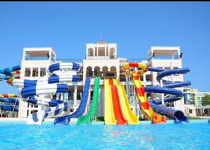 красавиците тъмнокоси Sunset Поморие