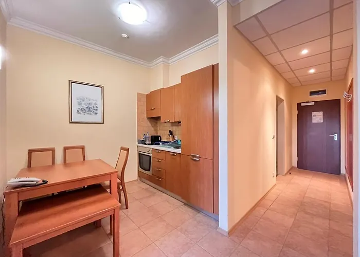 красавиците тъмнокоси Sunset 5* Поморие