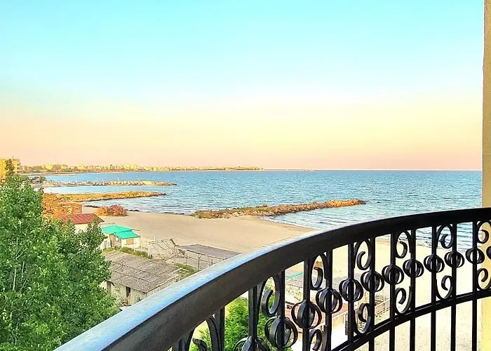 красавиците тъмнокоси Sunset Отель Поморие