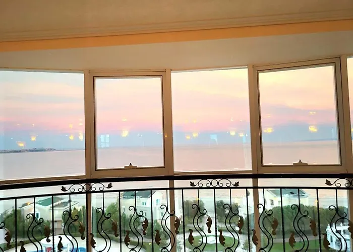 Отель красавиците тъмнокоси Sunset Поморие