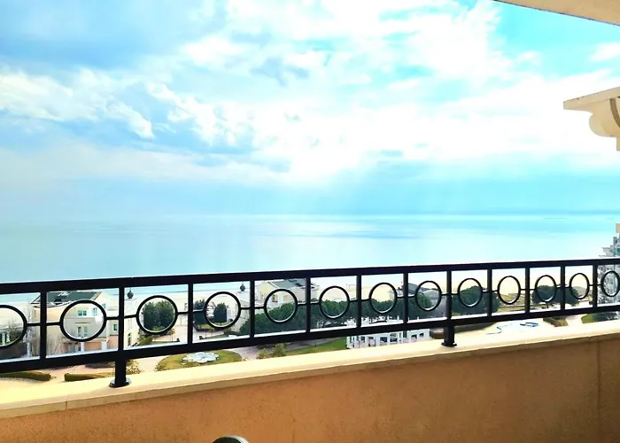 красавиците тъмнокоси Sunset Отель Поморие