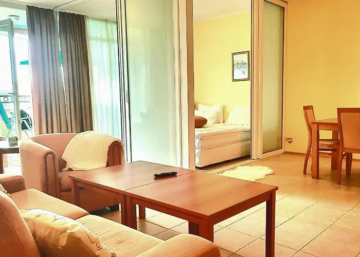 Отель красавиците тъмнокоси Sunset 5*