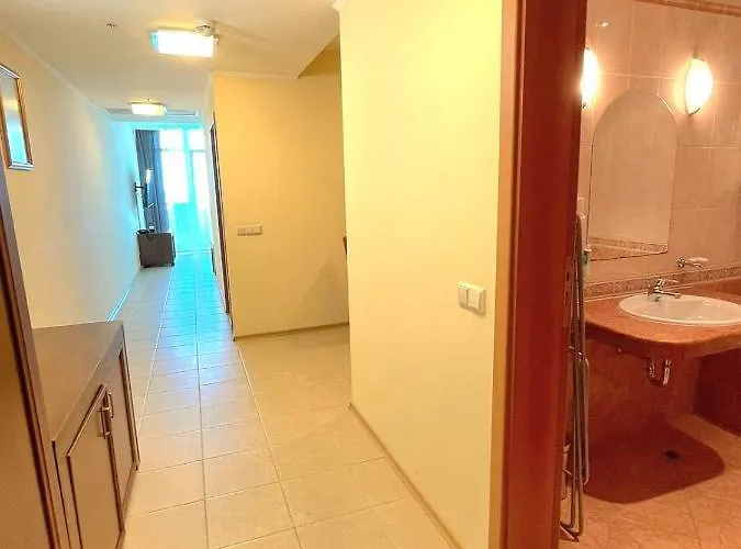 красавиците тъмнокоси Sunset 5* Поморие