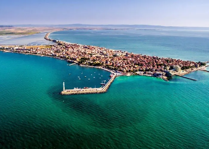 красавиците тъмнокоси Sunset Отель